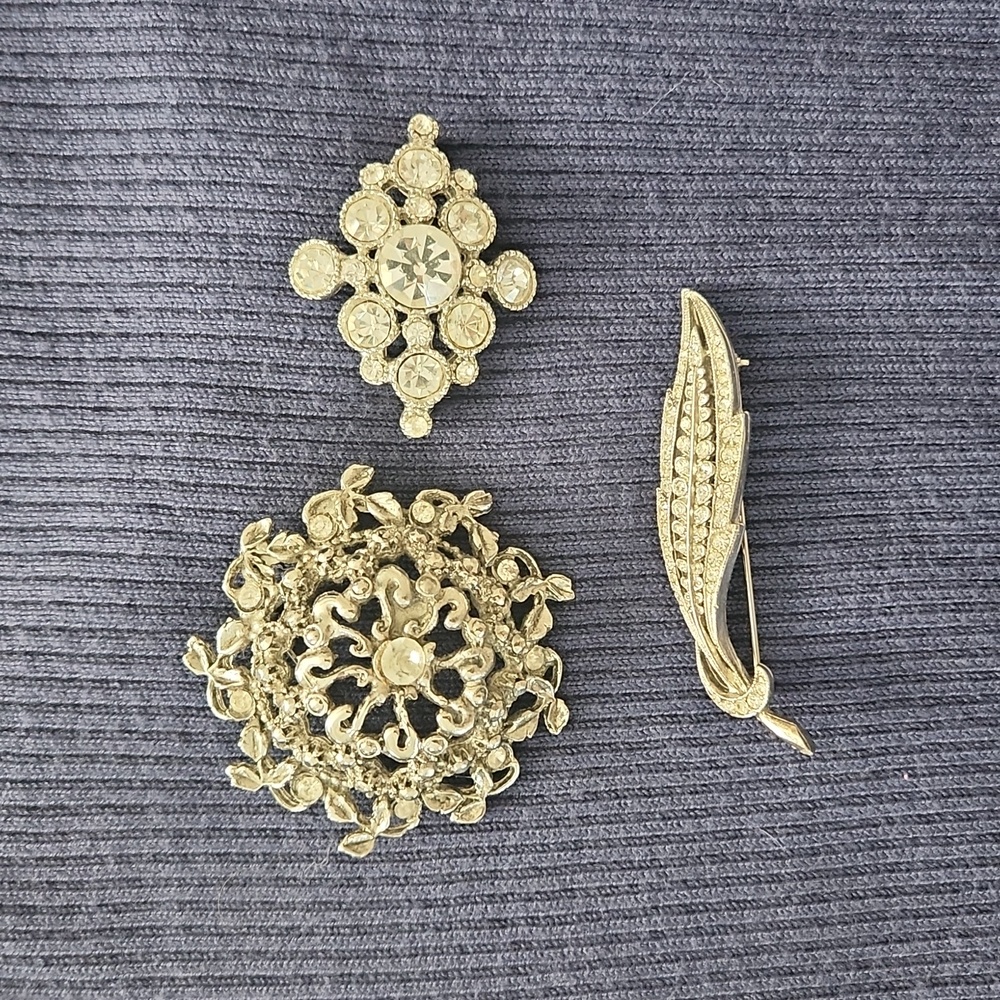 Lapel bling